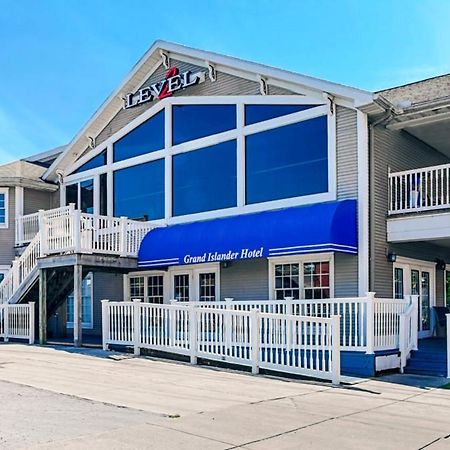 Grand Islander Hotel Put-in-Bay Exterior photo