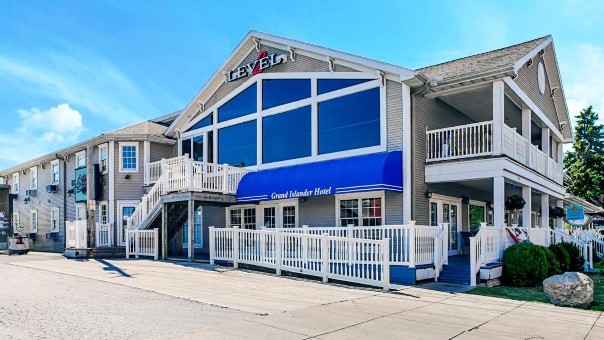 Grand Islander Hotel Put-in-Bay Exterior photo